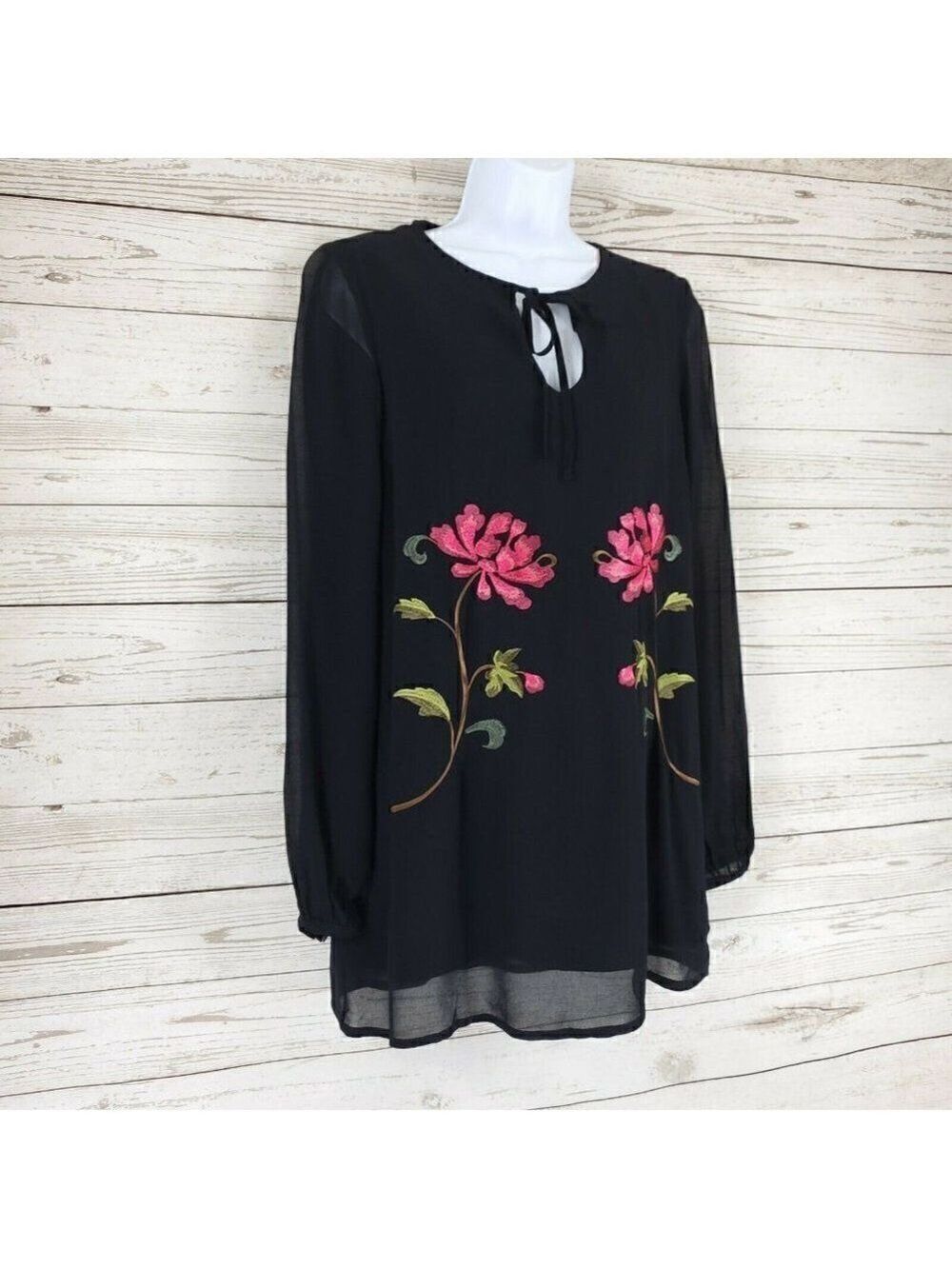 NWT Forever 21 Contemporary Womens Size XS Floral Embroidered Sheer Dress Shirt - Picture 3 of 12
